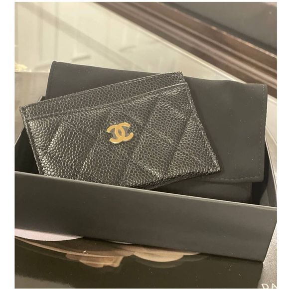 CHANEL GOLD Classic Black Caviar Leather Card Holder - Picture 14 of 15